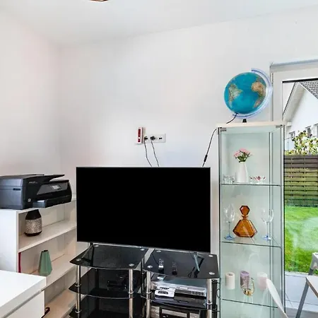 Apartment Ruhige Mit Terrasse *