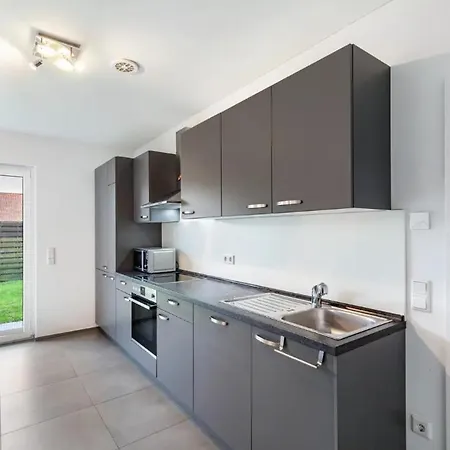 Ruhige Mit Terrasse Apartment