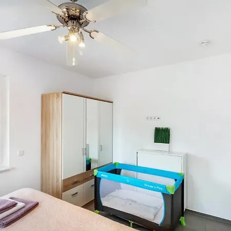 Ruhige Mit Terrasse Oberbrechen