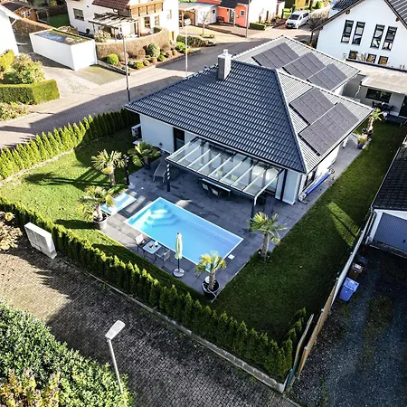 Ruhige Mit Terrasse