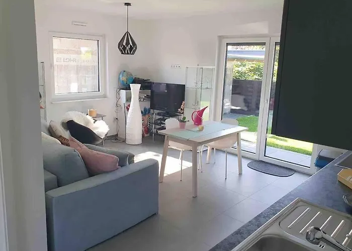 Ruhige Mit Terrasse Apartman