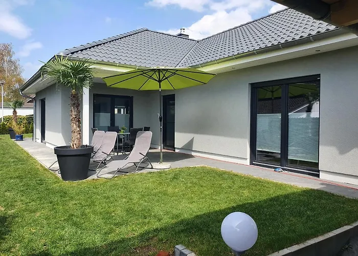 Ruhige Mit Terrasse Apartman