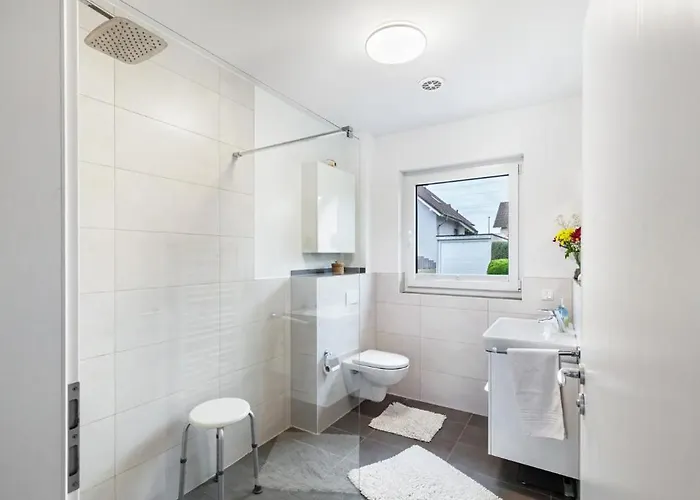 Apartman Ruhige Mit Terrasse