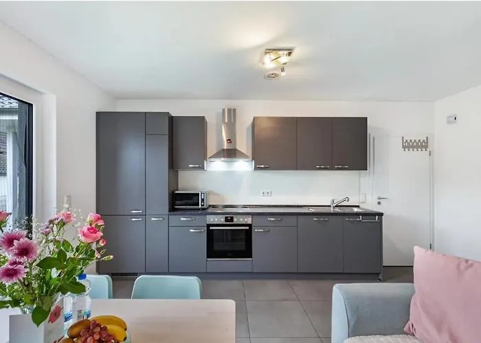 Ruhige Mit Terrasse *