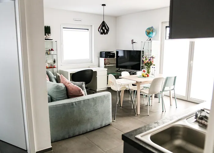 Apartman Ruhige Mit Terrasse