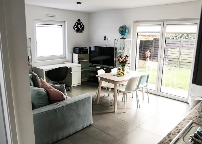 Ruhige Mit Terrasse Apartman *