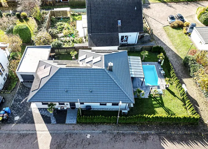 Ruhige Mit Terrasse *